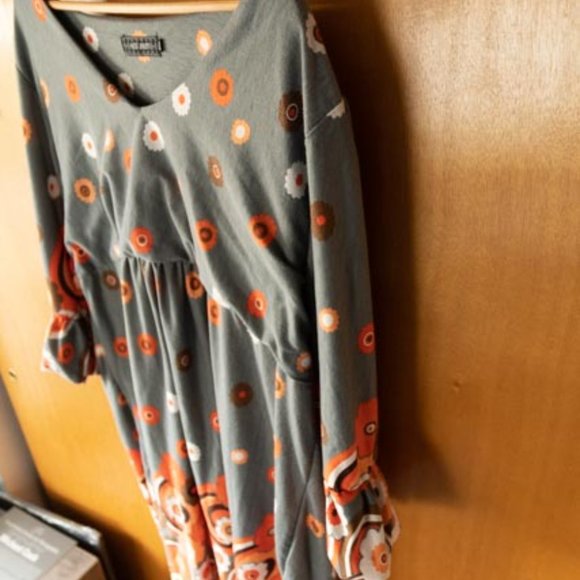 2for1 Ice Silk Gray w Orange Flowers Polyester/Spandex Dress womens XXL - Picture 4 of 8